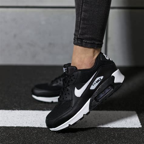 nike damen schuhe schwarz leder|Schwarze Nike Schuhe für Damen online kaufen.